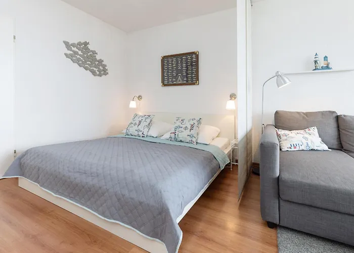 Stranddistel 4 Fernblick * Burgtiefe auf Fehmarn